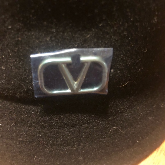 NWT $595 VALENTINO Fur Felt Bucket Hat! - Picture 15 of 16